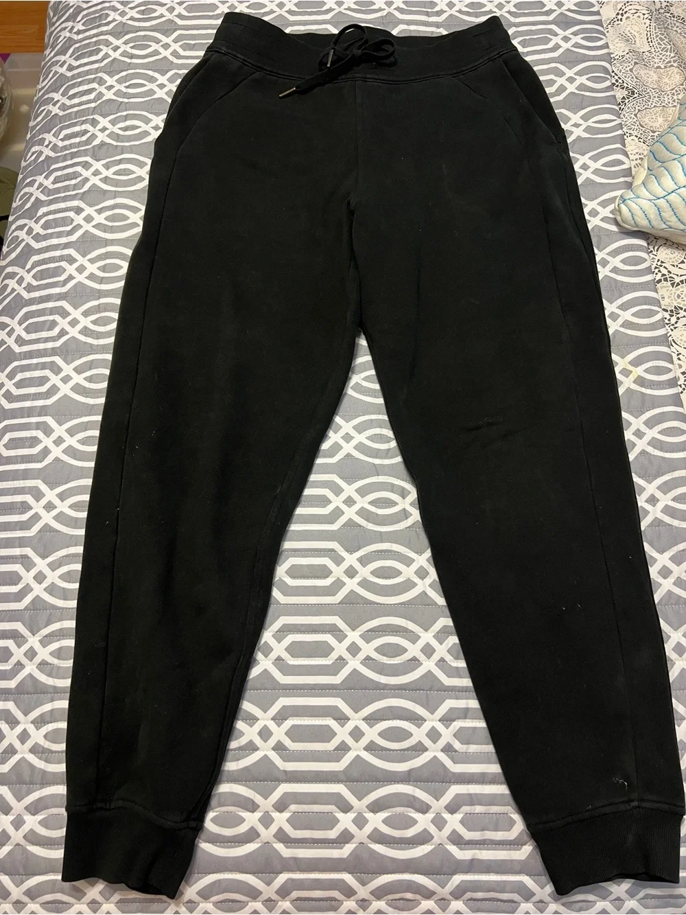Lululemon Scuba Joggers 28 inch inseam